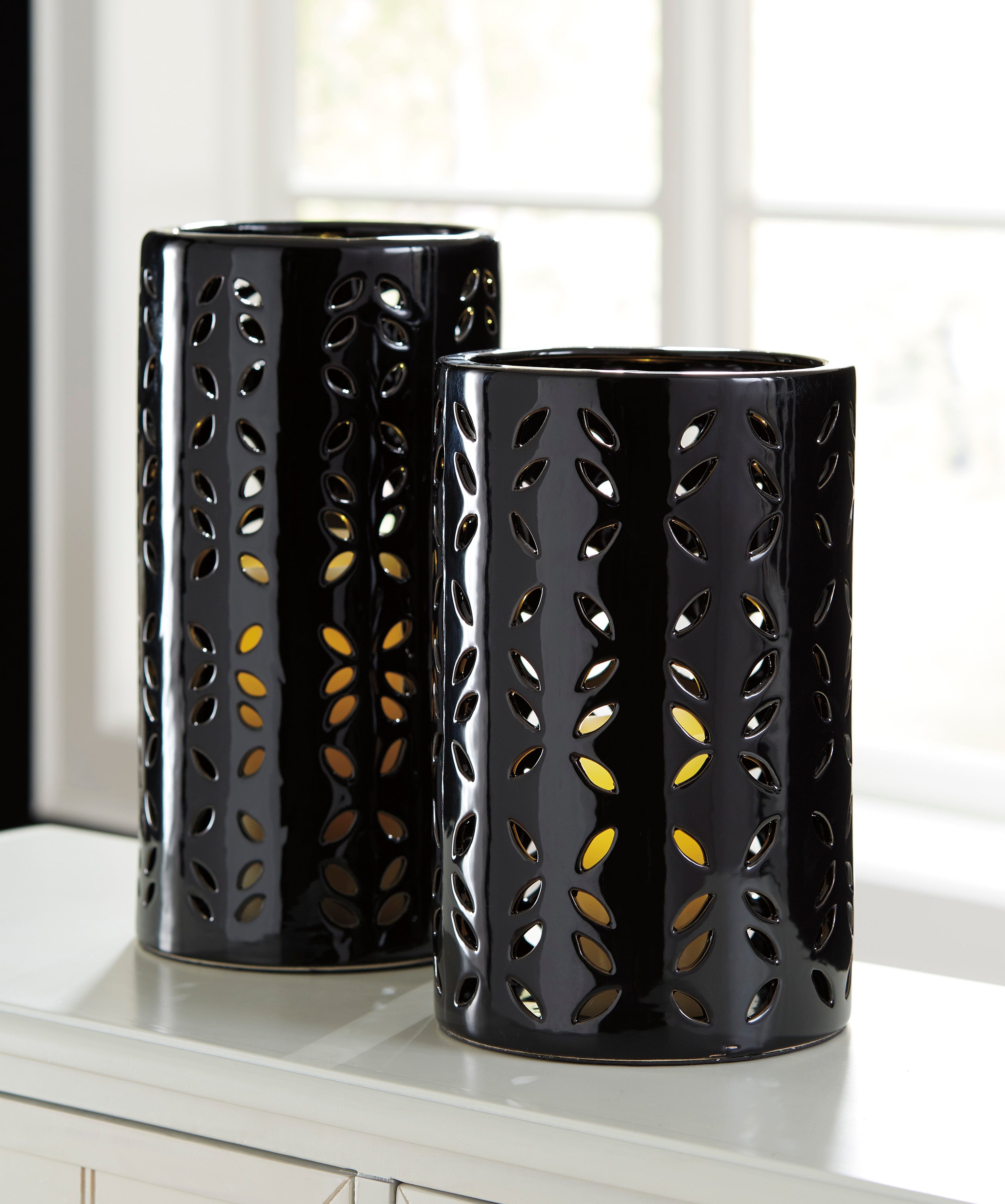 Mizuki Vase (Set of 2)