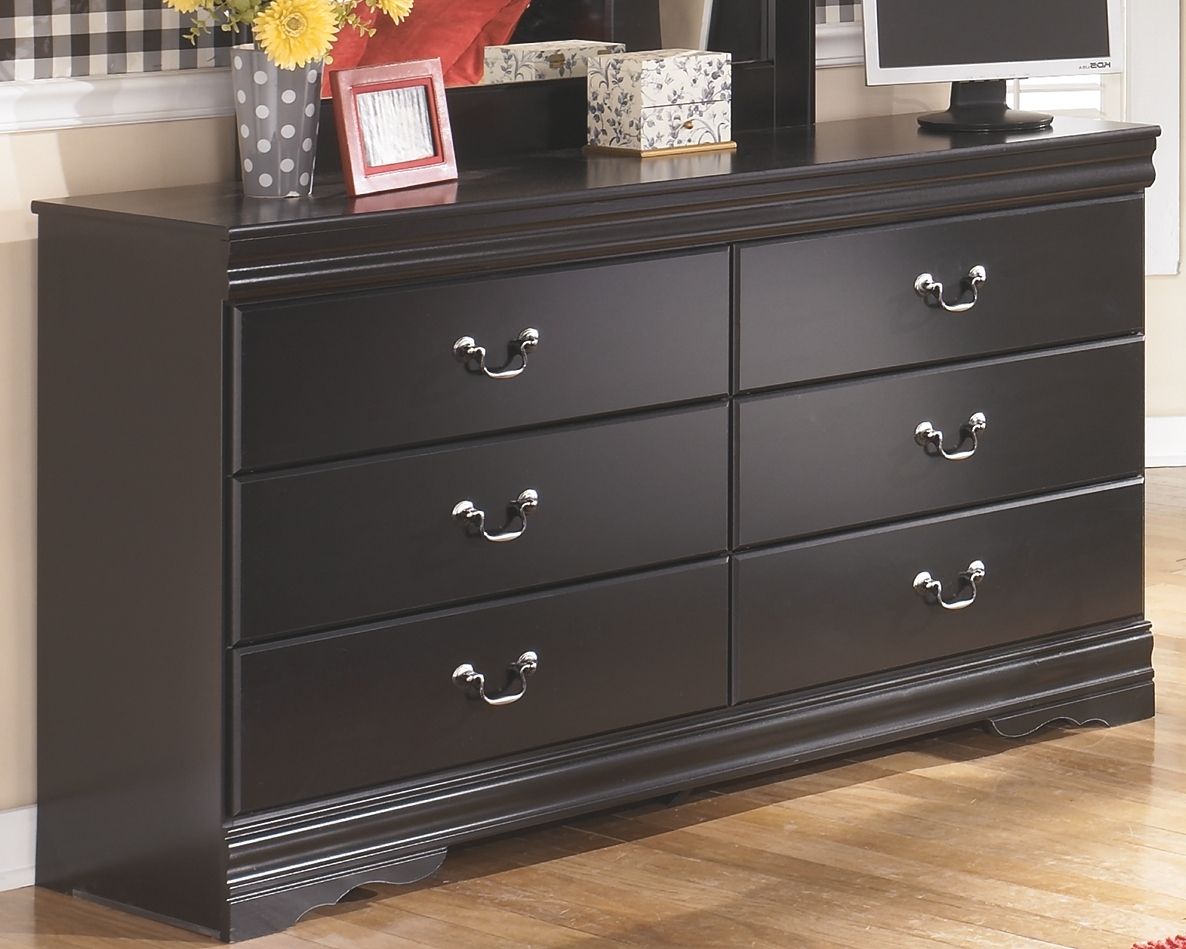 Huey Vineyard 6 Drawer Dresser