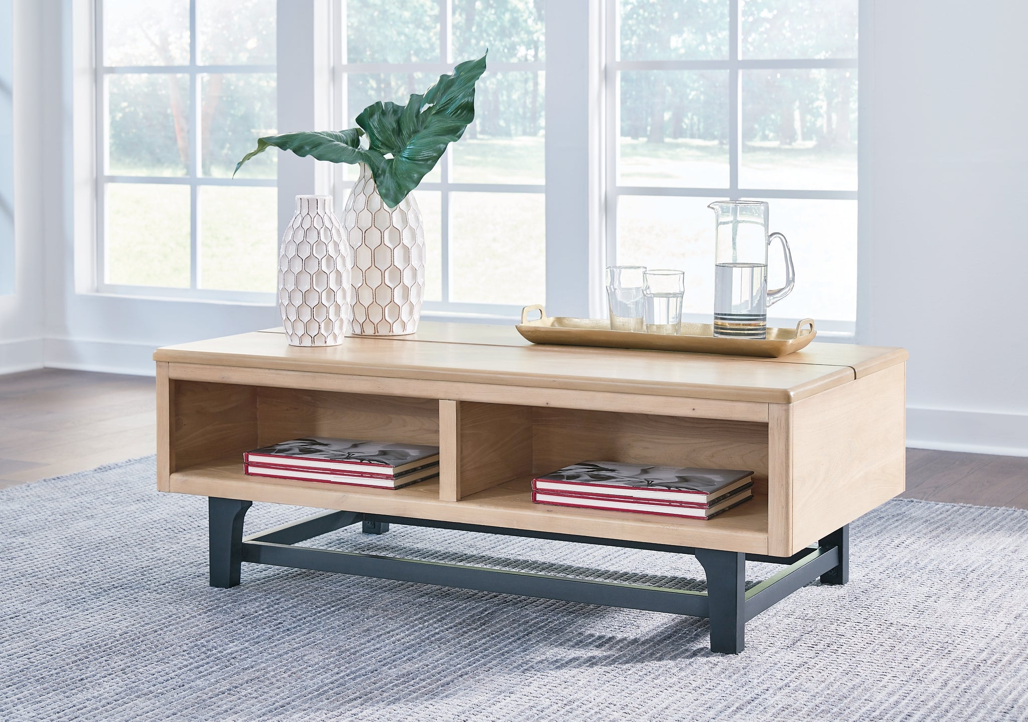 Freslowe Lift Top Cocktail Table
