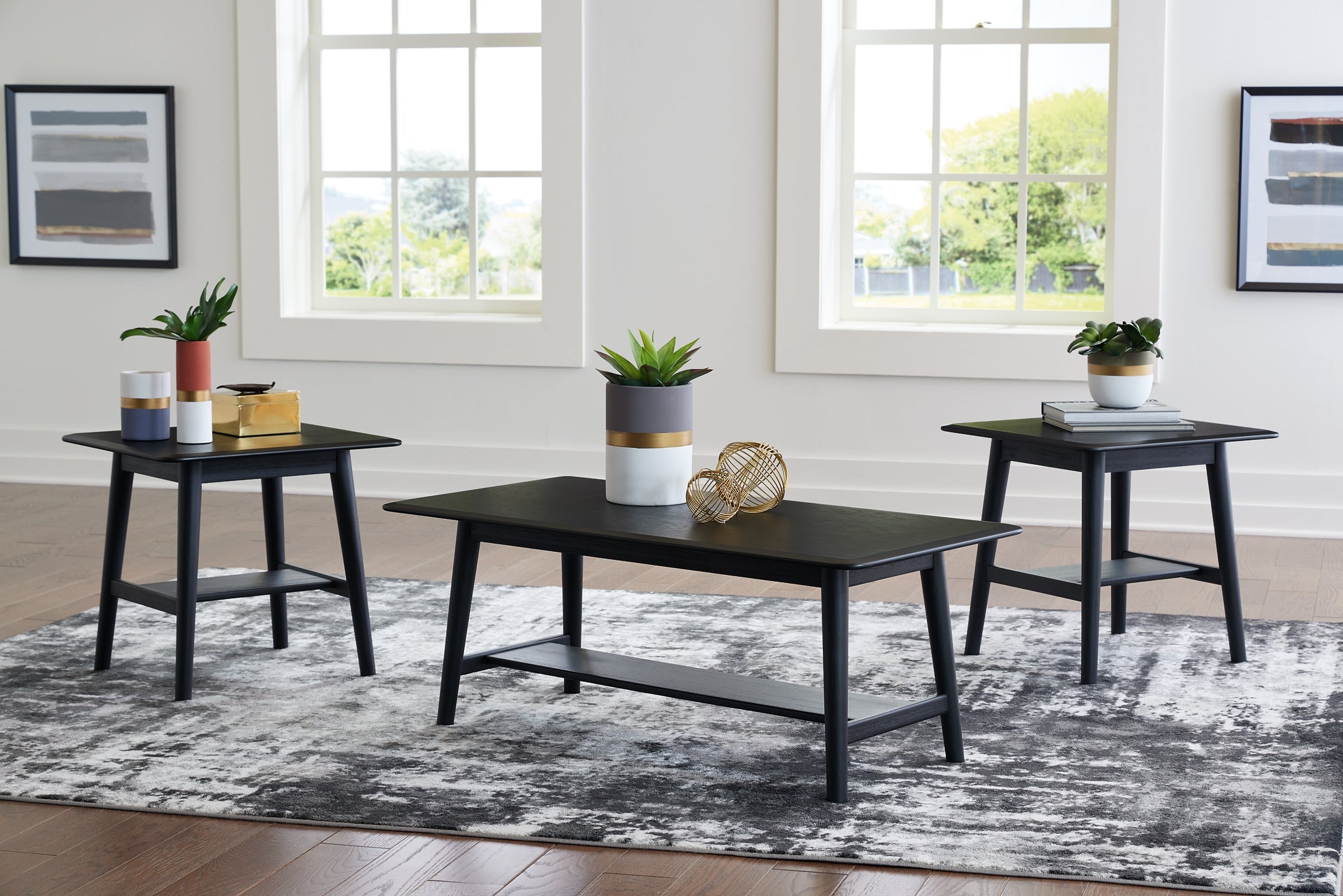 Westmoro Occasional Table (Set of 3)