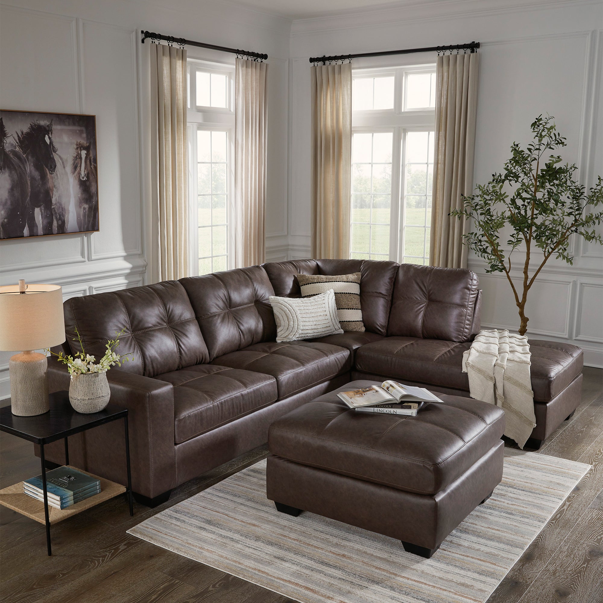 Barlin Mills 2-Piece Sectional with Chaise