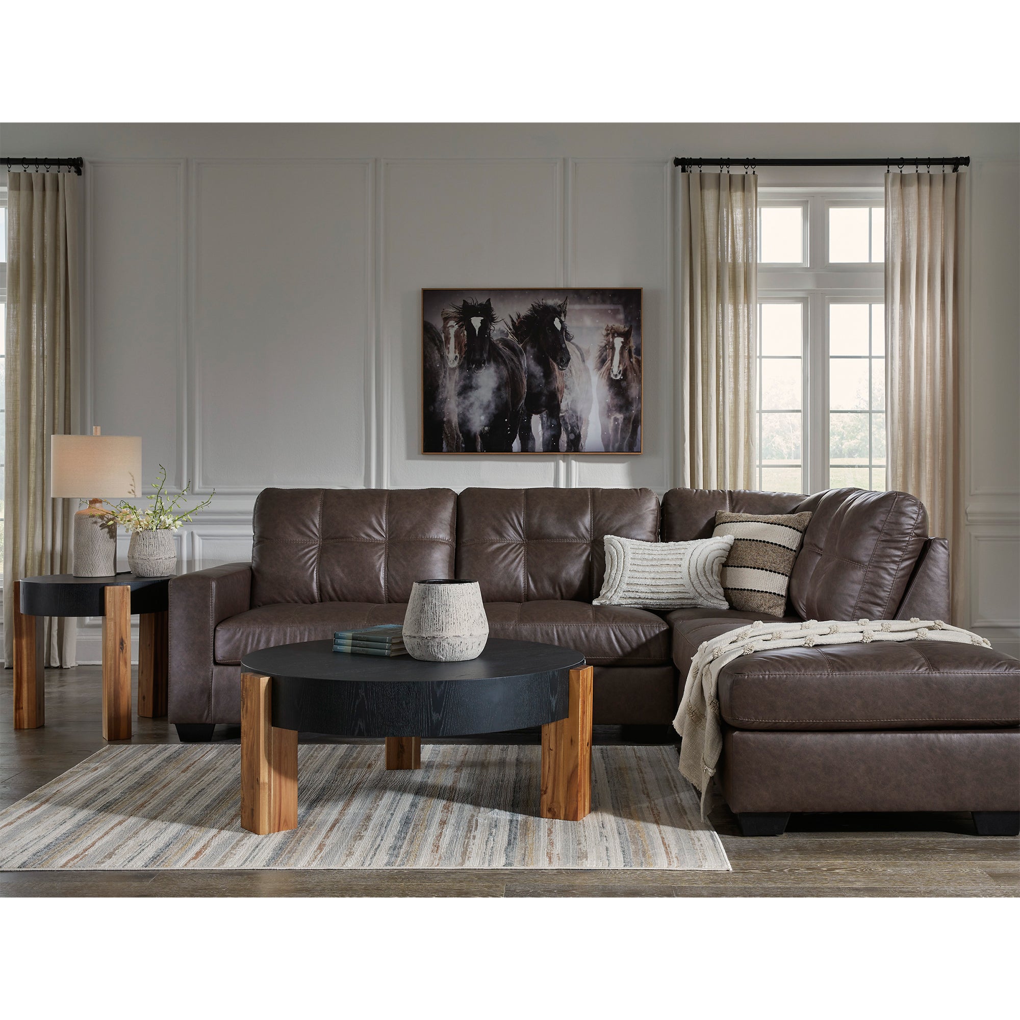 Barlin Mills 2-Piece Sectional with Chaise