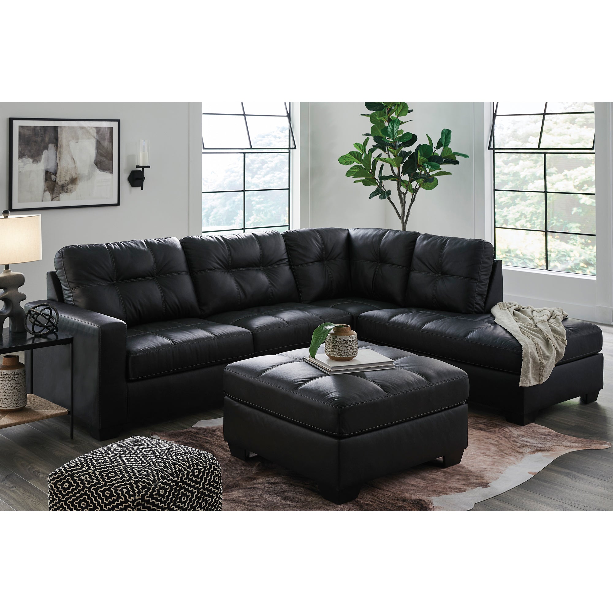 Barlin Mills 2-Piece Sectional with Chaise