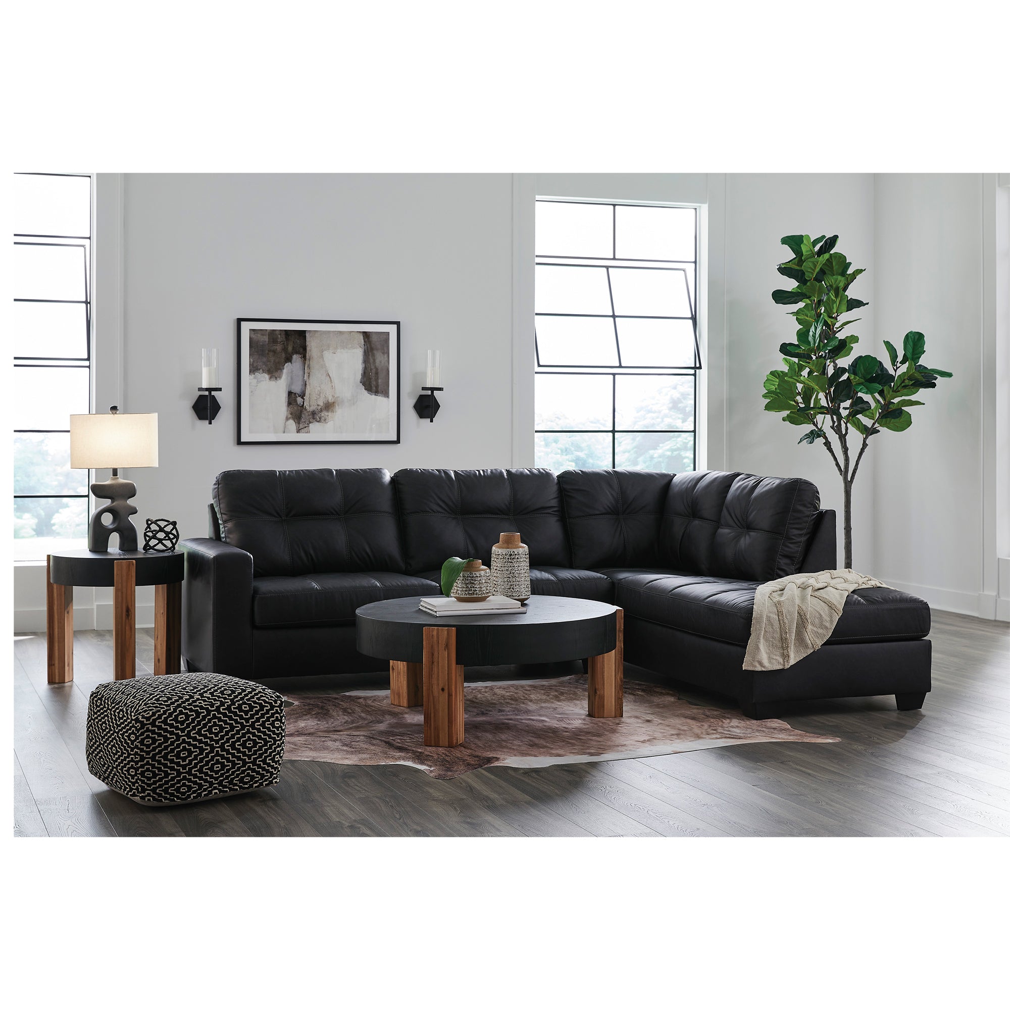 Barlin Mills 2-Piece Sectional with Chaise