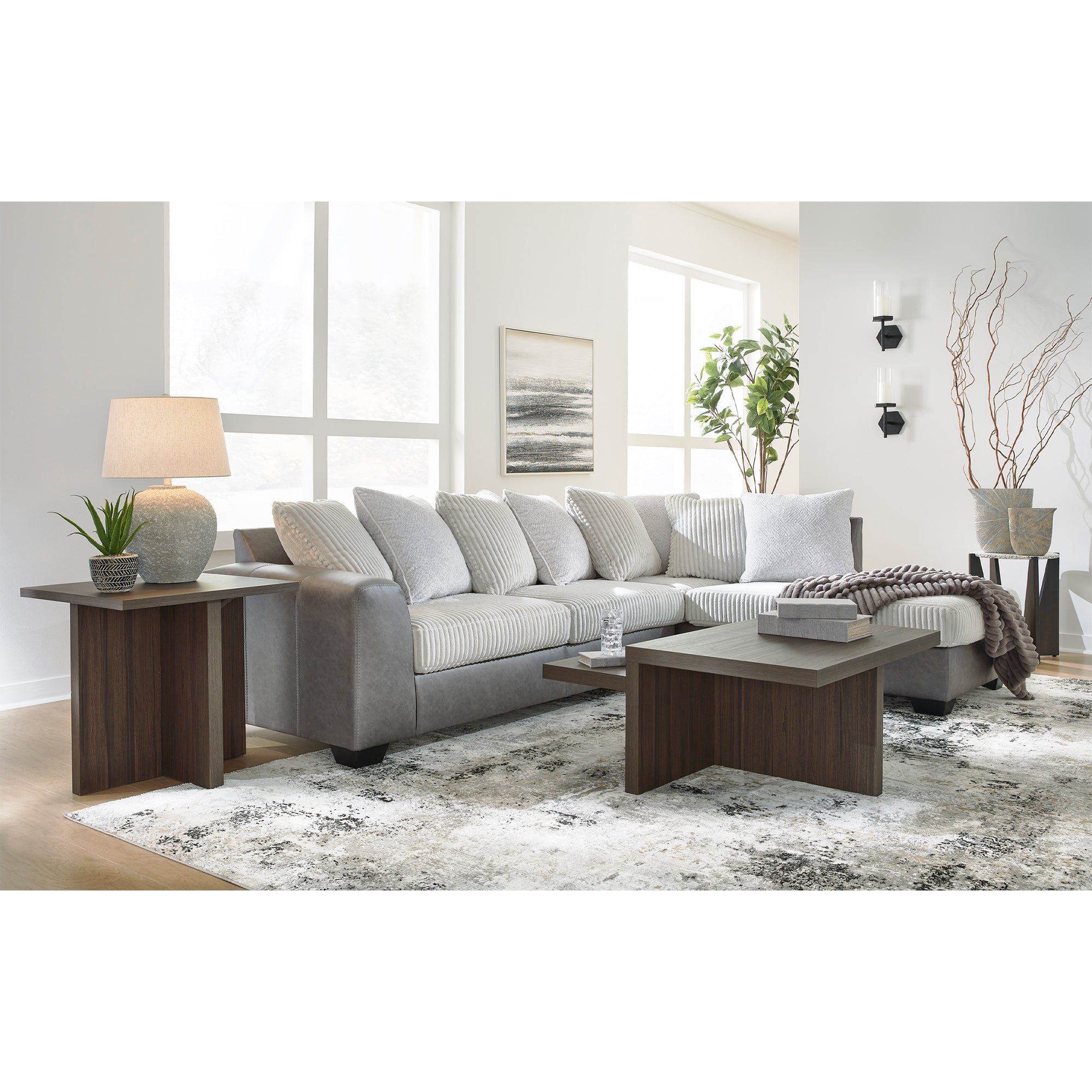 Clairette Court 2-Piece Sectional with Chaise