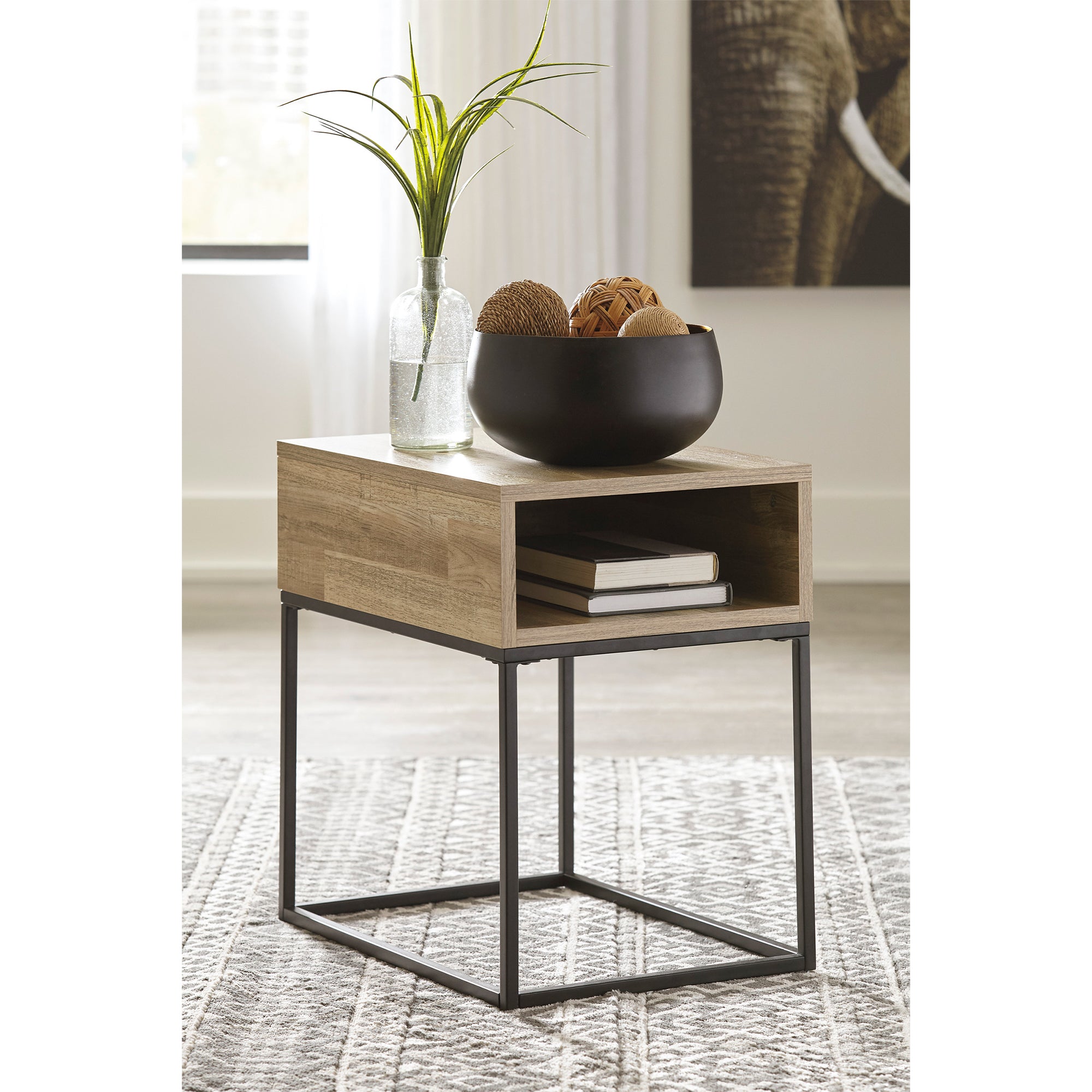 Gerdanet Rectangular End Table