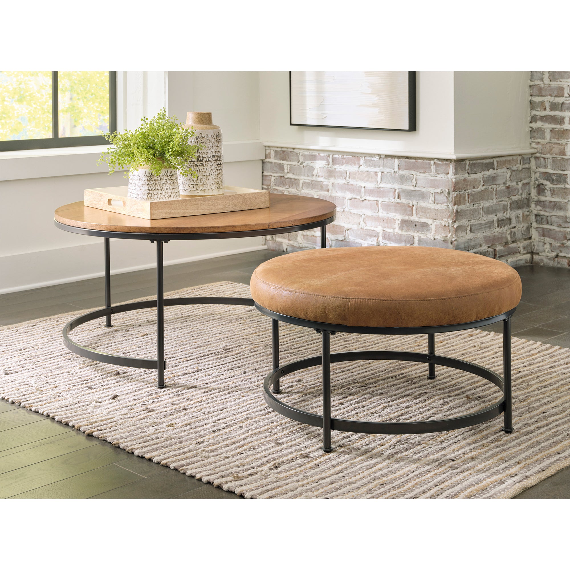 Drezmoore Nesting Cocktail Tables (Set of 2)