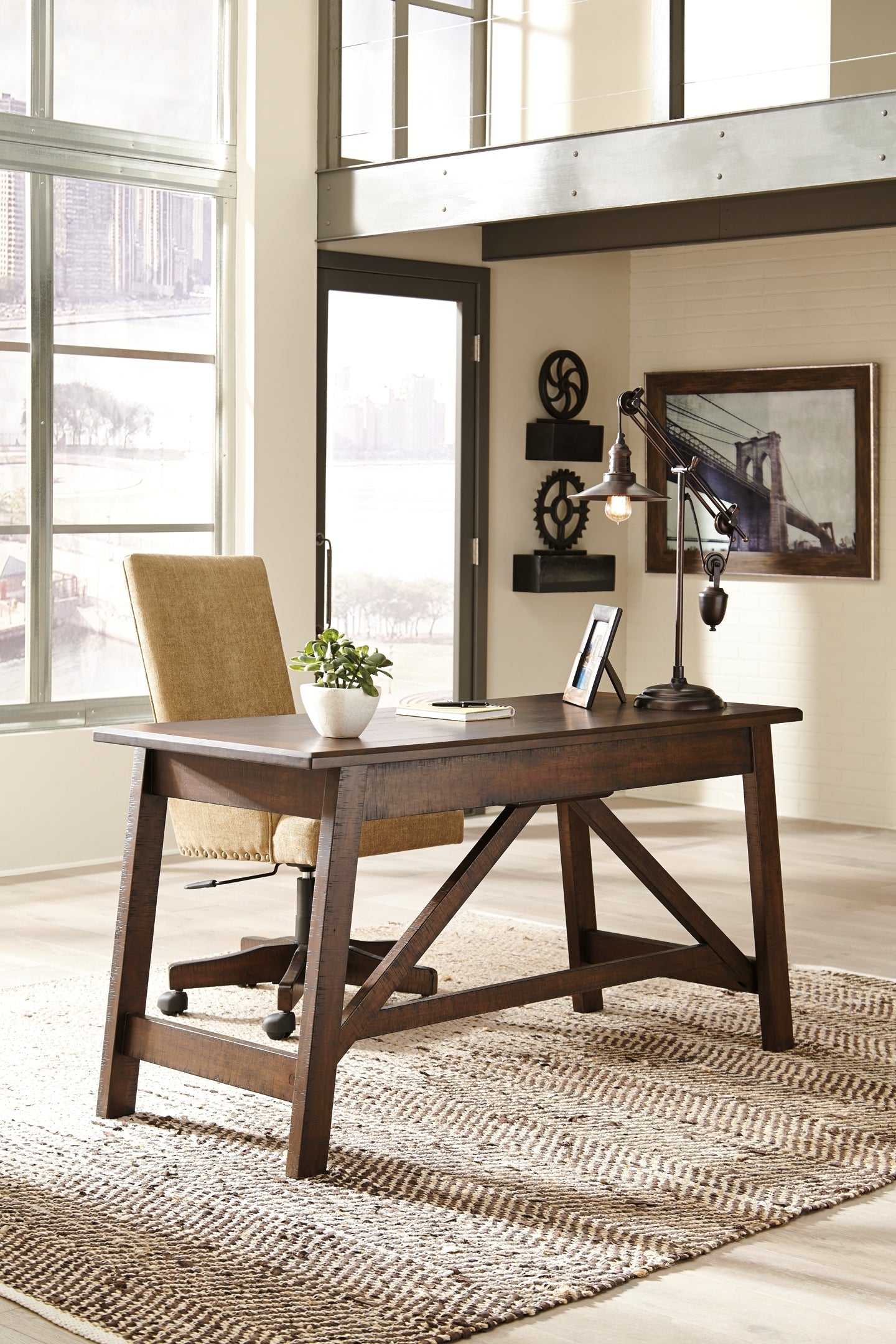 Baldridge UPH Swivel Desk Chair