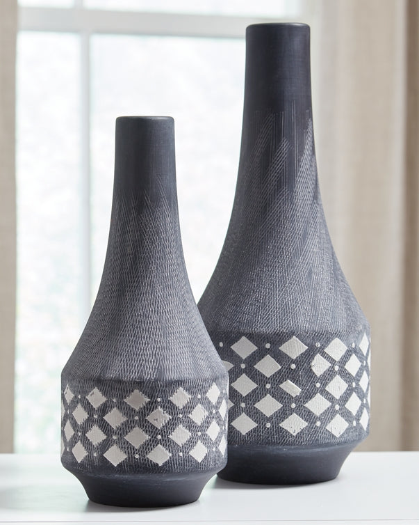 Dornitilla Vase Set (2/CN)