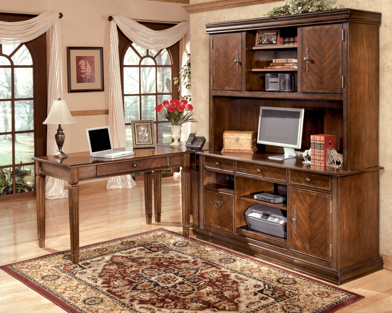 Hamlyn Home Office Small Leg Desk