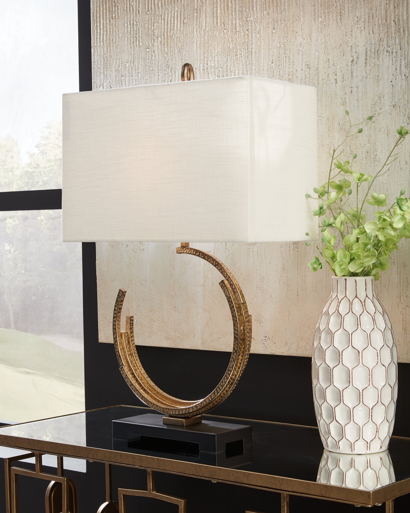 Jaslene Metal Table Lamp (1/CN)