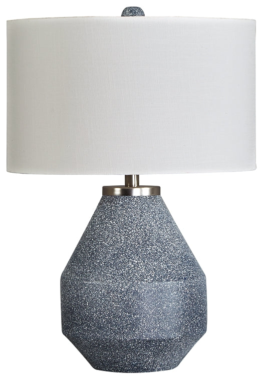 Kristeva Metal Table Lamp (1/CN)