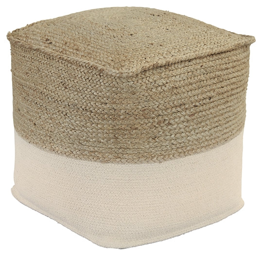 Sweed Valley Pouf