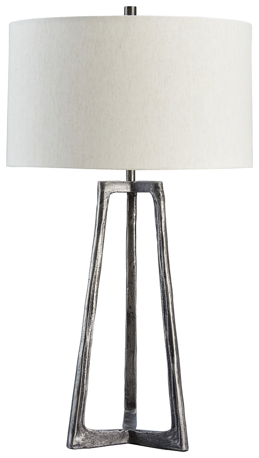 Wynlett Metal Table Lamp (1/CN)