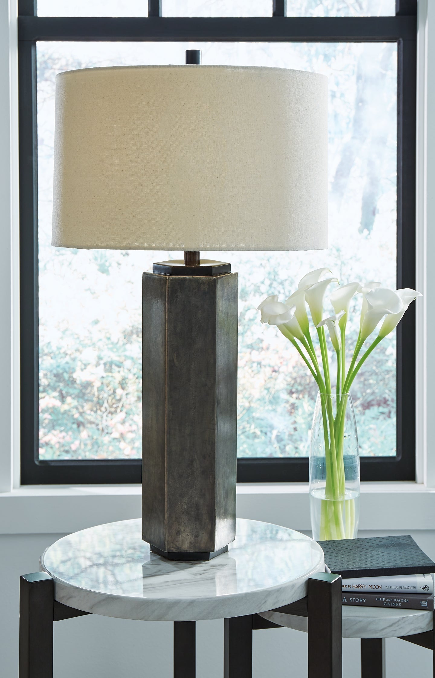 Dirkton Metal Table Lamp (1/CN)
