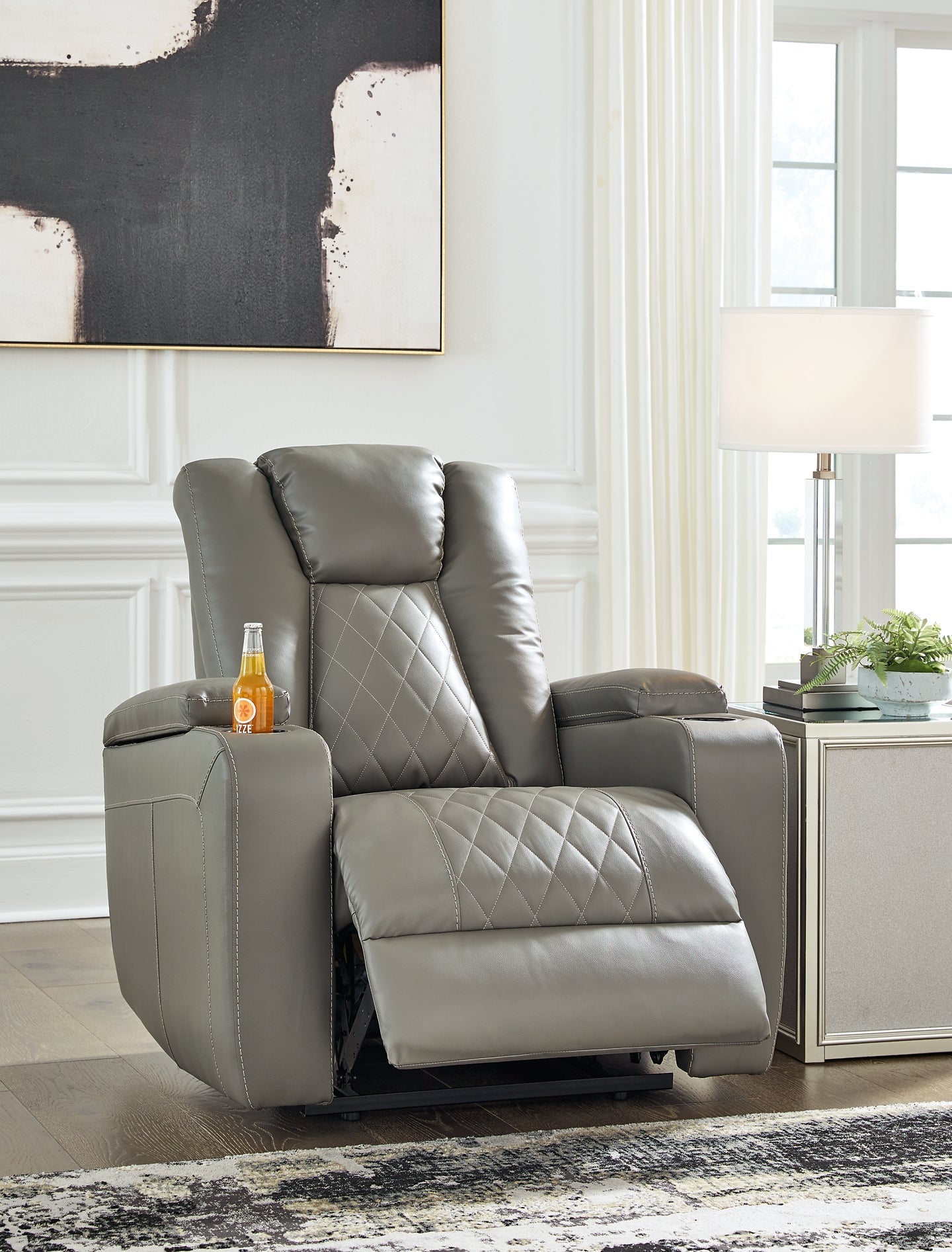 Mancin Zero Wall Recliner