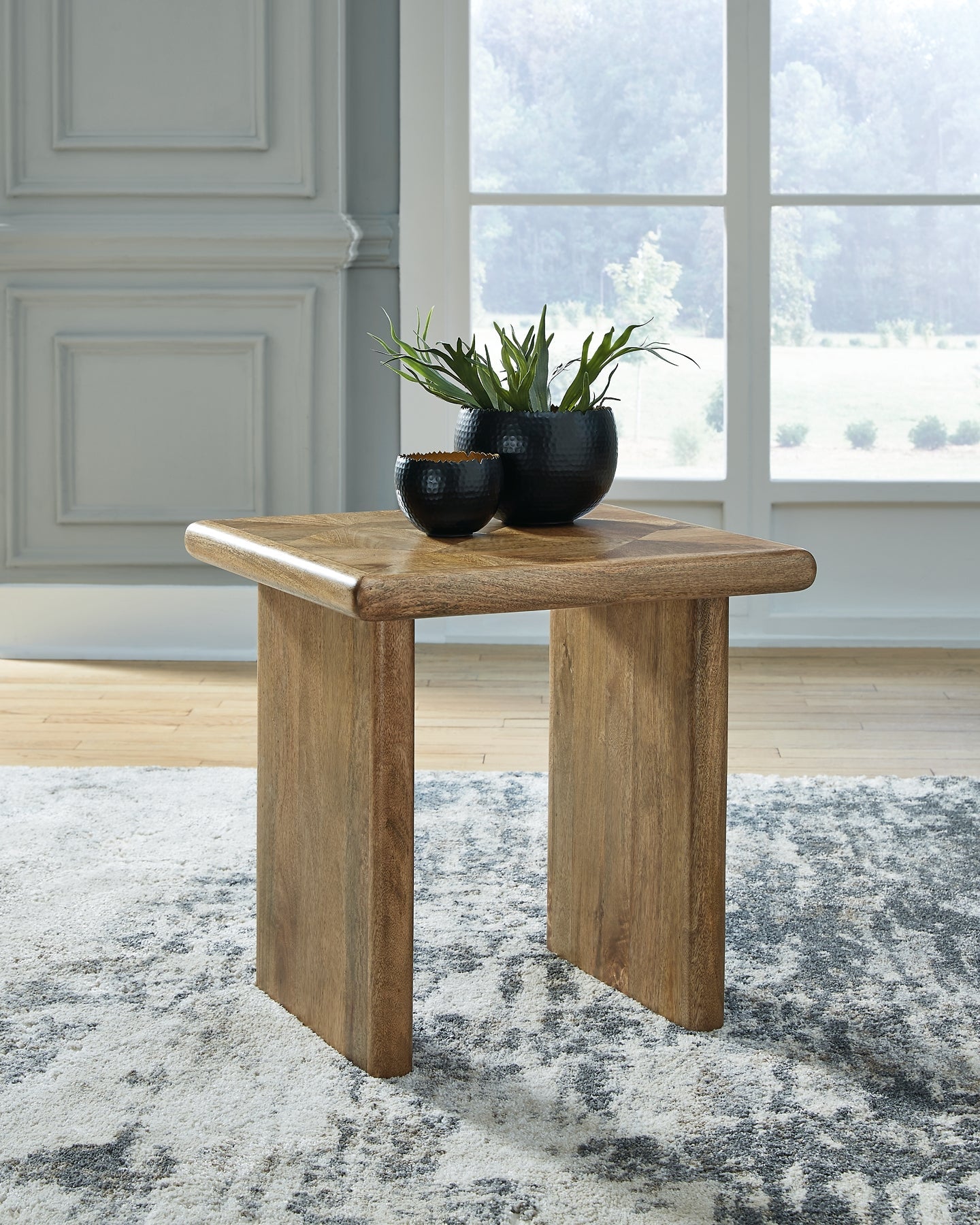 Lawland Square End Table