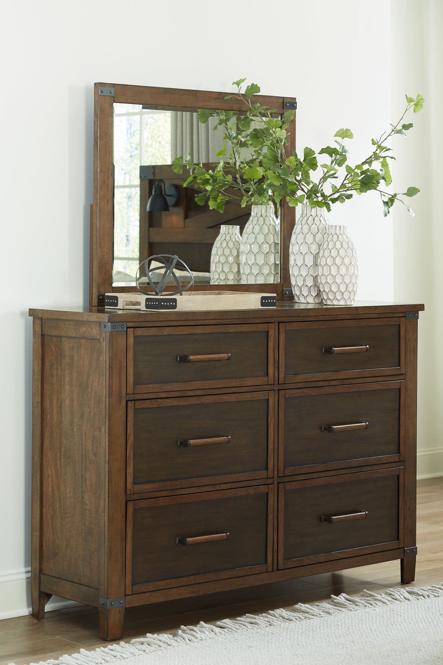 Wyattfield King Panel Bed with Mirrored Dresser, Chest and Nightstand