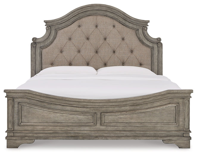 Lodenbay California King Panel Bed with Dresser