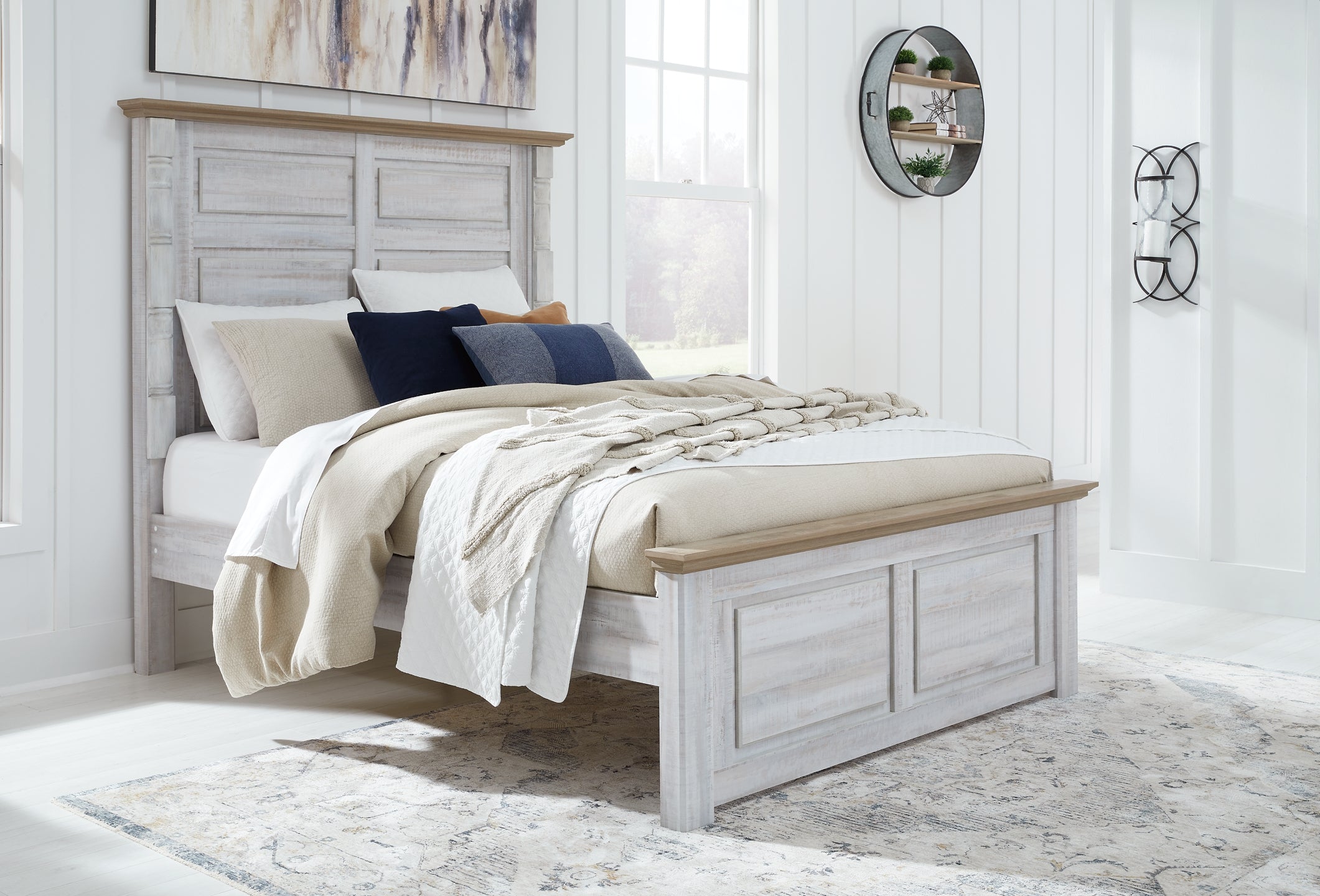 Haven Bay Queen Panel Bed with Mirrored Dresser